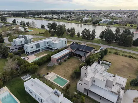 Casa en Alquiler en Puerto Roldan, Countries y Barrios Cerrados en Roldan
