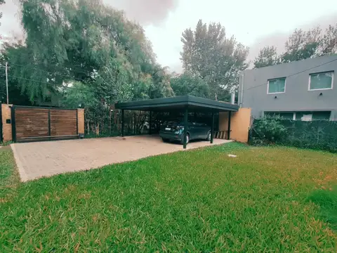 Parque Arbolado - Piscina - Galeria - BaÑos Nuevos