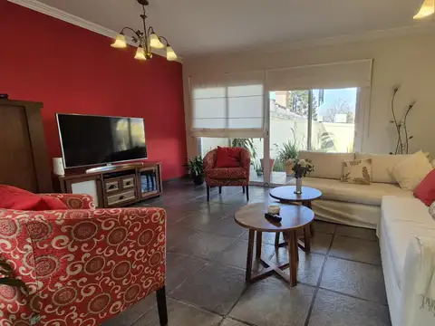 Casa en Venta en Barrio Grand Bourg, USD 450.000