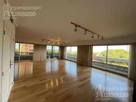Departamento en Venta en La Lucila Libertador / Rio, USD 1.650.000