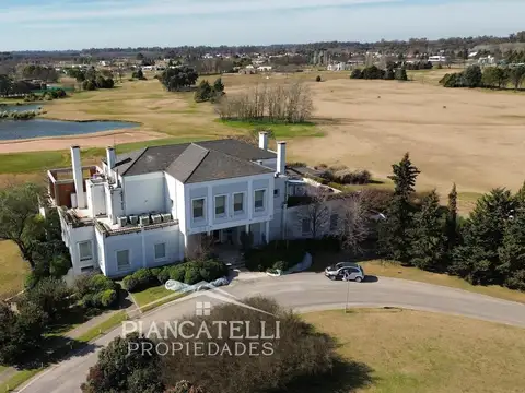 LOTE EN VENTA CON VISTAS A LA CANCHA DE GOLF EN CAMPOS DE ALVAREZ