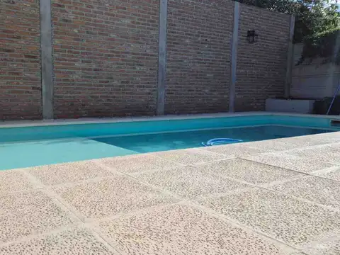Casa en Venta en La Reja, USD 74.900