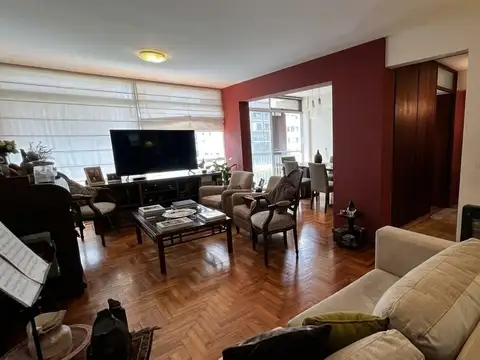 Venta de departamento de 5 ambientes centrico LA PLATA