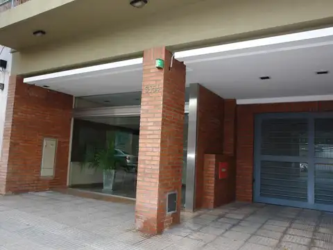 EXCELENTE MONOAMBIENTE EN NUÑEZ