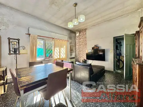 Casa 3 ambientes con 1 baño