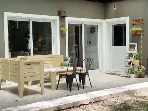 Casa 5 ambientes con 2 baños