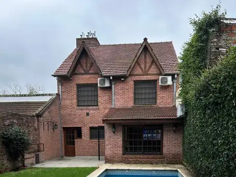 Chalet 5 ambientes en Castelar Sur