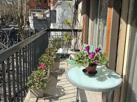 4 AMBIENTES EXCELENTE 2 BALCONES