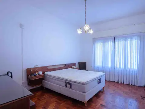 Depto Tipo Casa en Venta 56 años