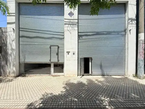 Local en Alquiler en Echesortu, $ 1.800.000