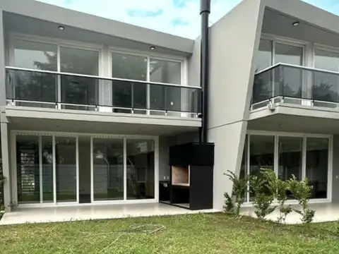 Casa en Venta en Pilar, USD 295.000