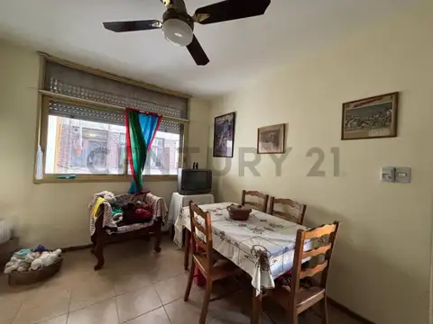 VENTA DEPARTAMENTO DOS AMBIENTES EN MONSERRAT
