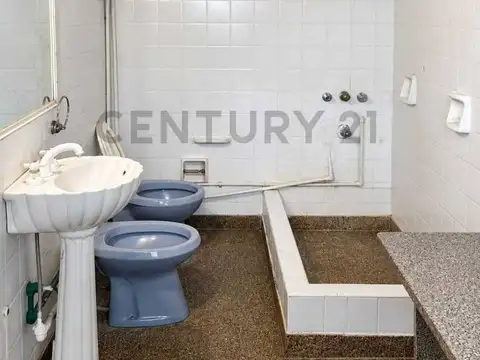 ¡Excelente PH de 4 Ambientes en Alquiler en Caballito!