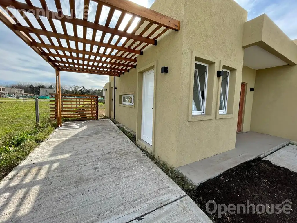 Casa en Venta - 3 dormitorios - USD 179.000