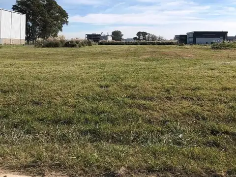 Terreno en Venta 90  mts Frente