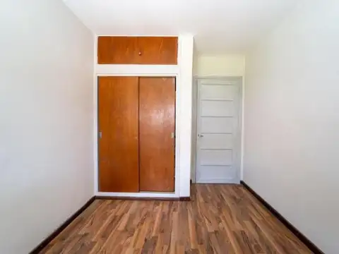 VENTA CASA 5 DORM CON COCHERA BAJO PALERMO