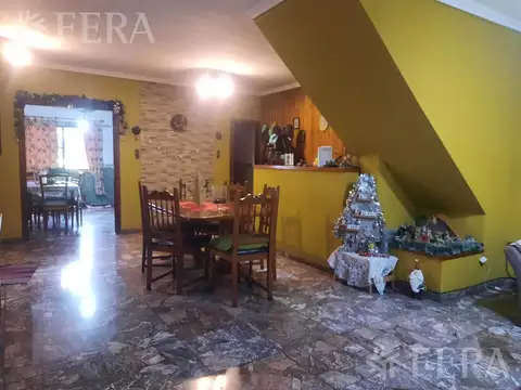 Casa 4 ambientes con 3 baños