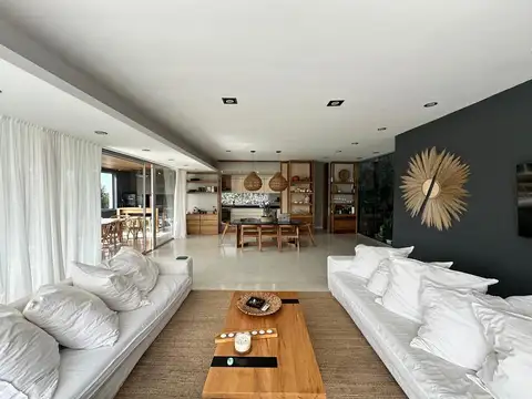 Estancia Q2 100