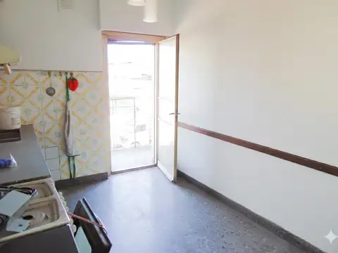 Departamento en Alquiler en Caseros, $ 600.000