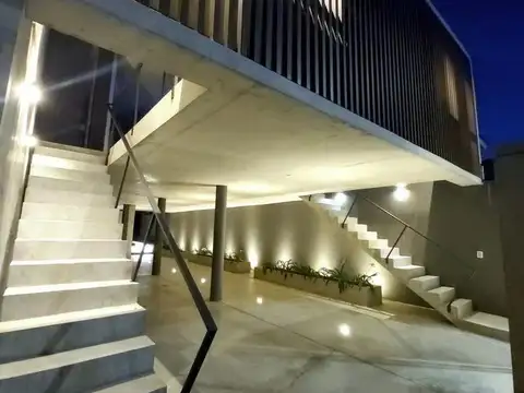 Depto Tipo Casa 3 ambientes con 2 baños