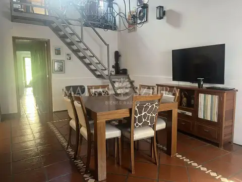 Casa 5 ambientes con 2 baños