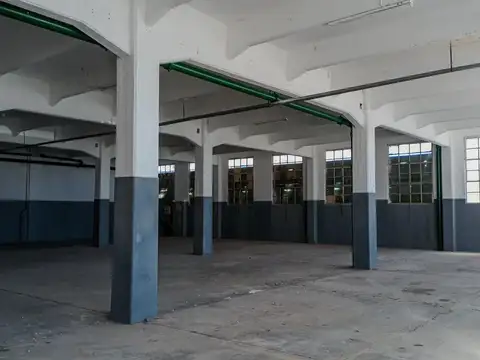 ALQUILER - DEPOSITO - BERNAL - QUILMES 1400 m2