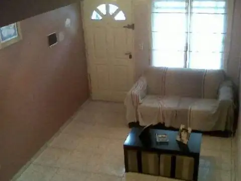 DUPLEX 3 AMBIENTES CON COCHERA ESCUCHA OFERTA