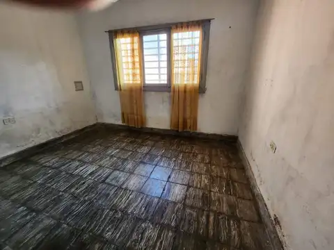 Casa 2 ambientes con 1 baño
