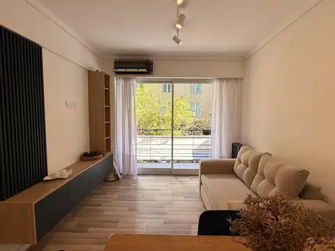 MDP PLAZA COLON - Corrientes 2000 - 2 amb. reciclado a fondo. Amoblado, equipado, decorado. IMPERDIB