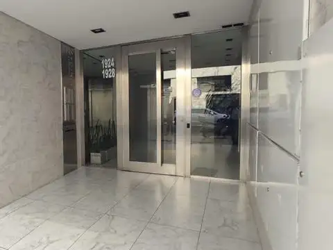monoambiente en alquiler moderno barrio abasto con balcón