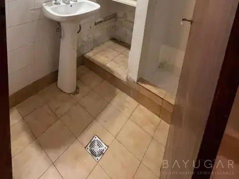 Venta Casa 4 ambientes Pilar Centro