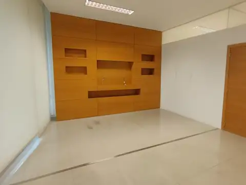 Oficina en Venta al Norte