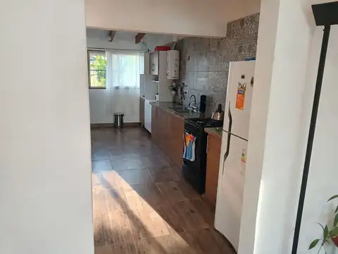 Casa 5 ambientes con 1 baño