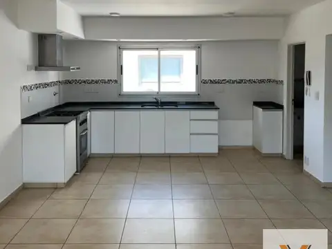 Depto Tipo Casa en Venta en Banfield, USD 250.000