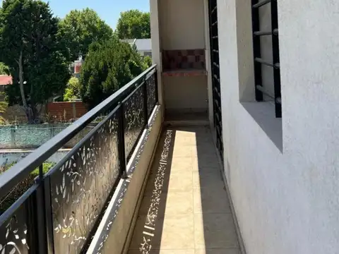 Depto Tipo Casa en Venta de 5 ambientes