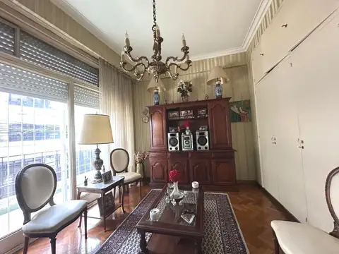 Depto Tipo Casa 6 ambientes con 2 baños