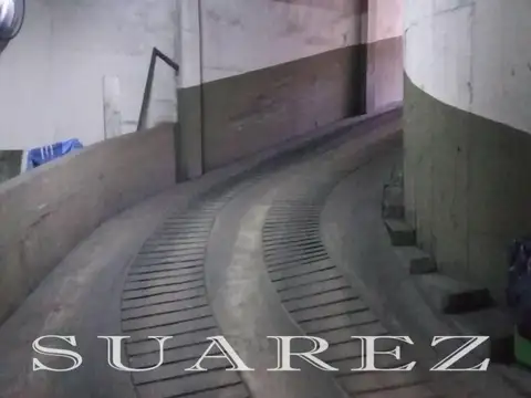 COCHERA EN SAN ISIDRO CENTRO COMERCIAL