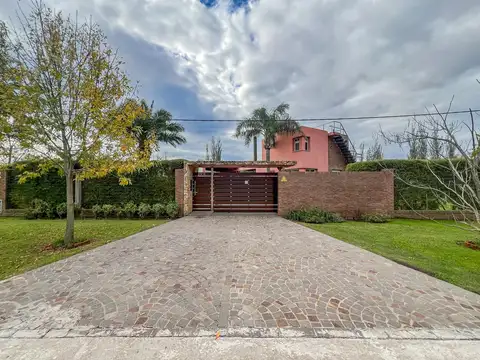 Santa Coloma  al 8900