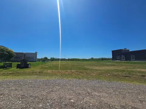 Av. Beschtedt  s/n. Barrio La Elina, Comarcas de Luján.