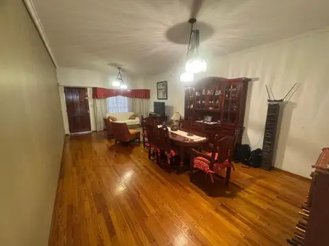 Casa en Venta en Ramos Mejia Sur, USD 270.000