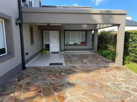 Casa en Venta en Chascomus, USD 265.000