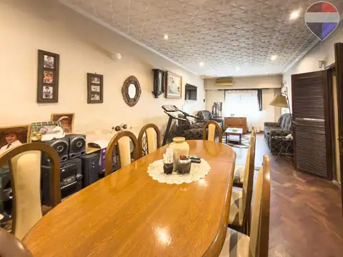 Casa 7 ambientes con 3 baños