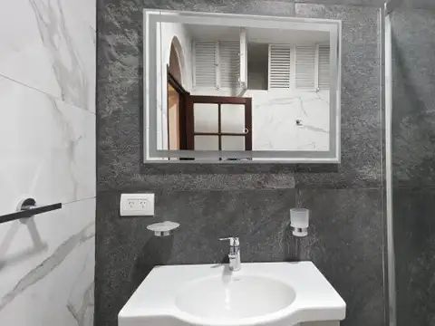 Depto Tipo Casa en Alquiler 47 años