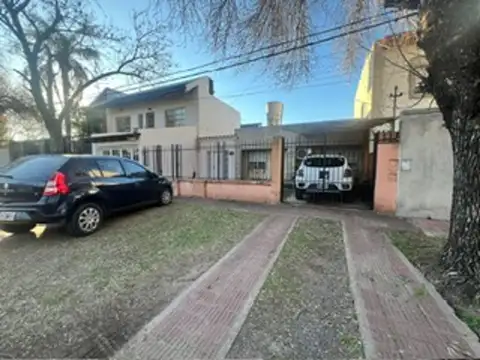 CASA EN VENTA 3 DORMI LOMAS DE ALBERDI - APTA CRED