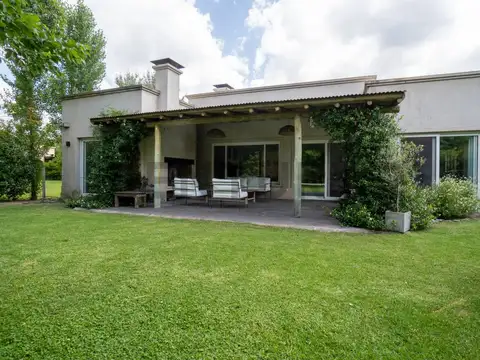 VENTA  - CASA Los Berros II - BELLA VISTA