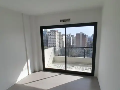 Departamento en Alquiler con 2 cocheras