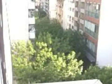 Pres Jose E Uriburu 500