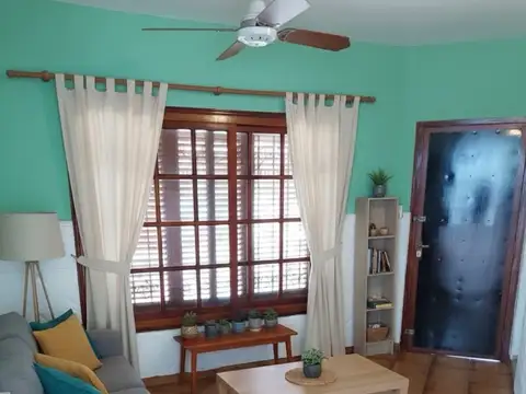 Casa 3 ambientes con 2 baños