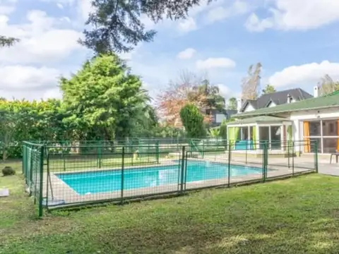 Súper oportunidad.Espectacular casa con pileta