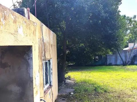 Casa 2 ambientes con 1 baño
